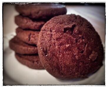 tè nero biscotti al cioccolato